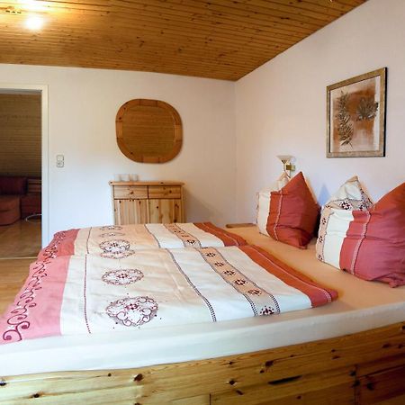 Hotel Am Lingelbach Knüllwald Quarto foto