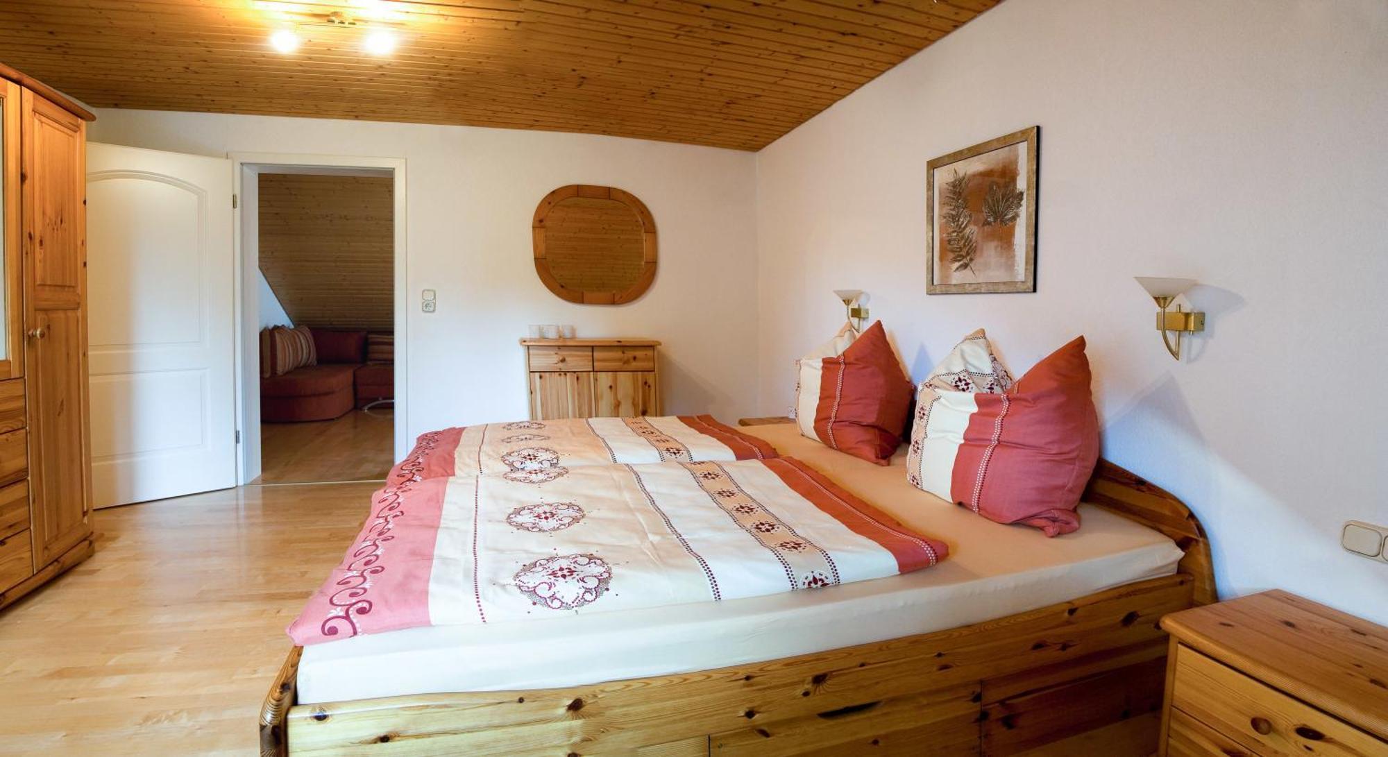 Hotel Am Lingelbach Knüllwald Quarto foto