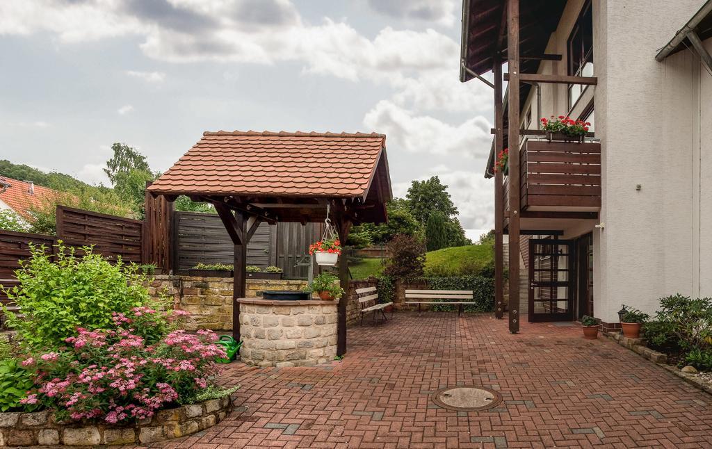 Hotel Am Lingelbach Knüllwald Exterior foto